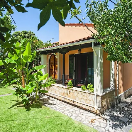 Acharavi Retreat Near The Bay * אצ'ארבי